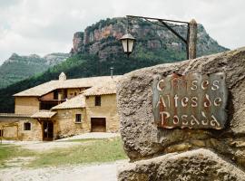 Cases Altes de Posada，位于Navés的青旅