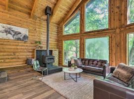 Provo Cabin with Mountain Views, Babbling Creek，位于圣丹斯的酒店