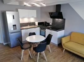 Appartement moderne entièrement rénové，位于欧里亚克的酒店