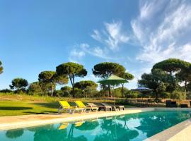 Wooden House - Monte da Corti&ccedil;a，位于&Aacute;guas de Moura的木屋