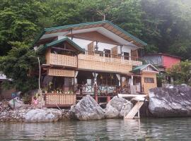 El Gordo's Seaside Adventure Lodge，位于爱妮岛的酒店