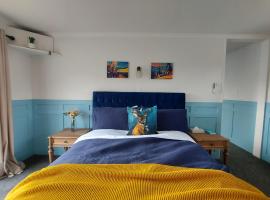DuxHouse BnB，位于泰哈皮的带停车场的酒店