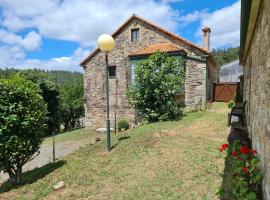 HOTEL RUSTICO SANTA EULALIA，位于Mazaricos的酒店