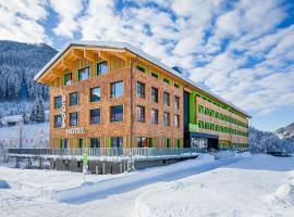 Explorer Hotel Garmisch，位于法尔先特的酒店