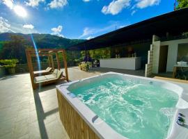 Biohotel Rio Claro，位于多拉代尔的酒店