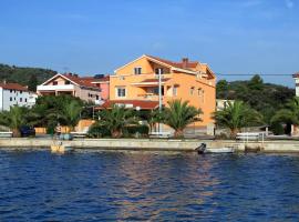 Apartments by the sea Kukljica, Ugljan - 8478，位于库克利卡的酒店