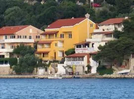 Apartments by the sea Zaklopatica, Lastovo - 8393