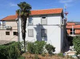 Apartments by the sea Tkon, Pasman - 8227