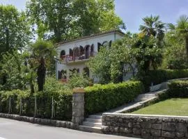 Apartments and rooms with parking space Lovran, Opatija - 10403