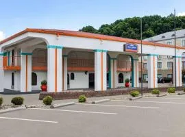 Howard Johnson by Wyndham Chattanooga Lookout Mountain I-24