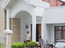 Vila murah di dekat kawasan wisata lembang