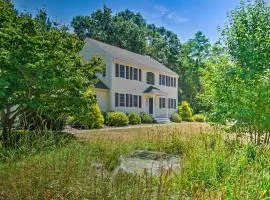 Marion Home with Private Deck Less Than 1 Mi From Beach