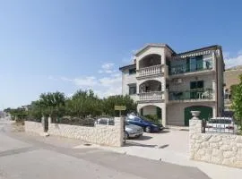 Apartments with parking space Grebastica, Sibenik - 11572