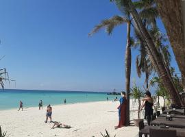 钻石水畔度假酒店，位于长滩岛的酒店