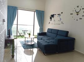 ComfyHome at Palas Horizon Residence with sunrise view，位于伯恩仓的带按摩浴缸的酒店