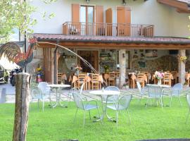 Agritur Girardelli，位于加尔达湖滨的酒店