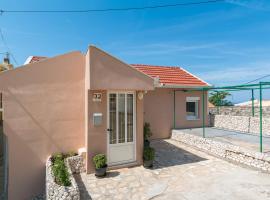 Apartments by the sea Brist, Makarska - 11039，位于布里斯特的酒店