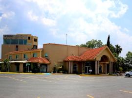 巴扎莱尔贝斯特韦斯特酒店，位于Montemorelos的酒店