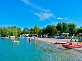 Camping Village Du Parc，位于拉齐塞的露营地