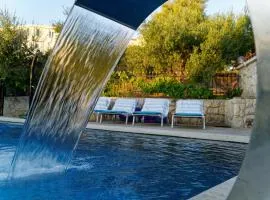 Apartment Levarda with private hydromassage pool