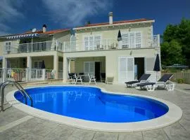 Family friendly house with a swimming pool Sumartin, Brac - 16842