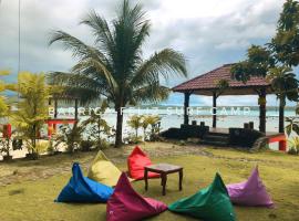 Barriga Feliz Surf Camp，位于Lagudri的酒店
