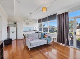 和谐塔山民宿，位于Koroit的酒店