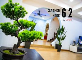 Gather Here in 62 @ Town Center，位于太平的度假屋