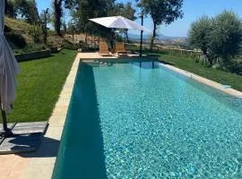 PODERE TORRICELLE 69B Pancole Gr, seaview infinity pool, jacuzzi, sauna, exclusive villa with 2 bedrooms for 4 - If you total 5 or 6 people there is an independent suite in main villa with private ensuite bathroom, kitchenette and garden dining area