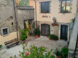 Il Cortile del Castello