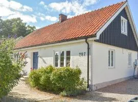 Nice Home In Glemmingebro With Kitchen