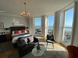 A Room With A View - Free Parking