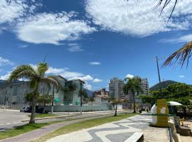 Desfrute bons momentos a beira mar com diária 24h，位于卡拉瓜塔图巴马尔蒂德萨海滩附近的酒店