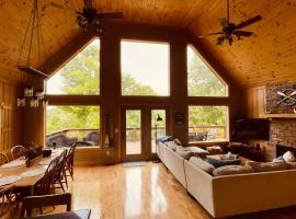 Captain's Cove Lakehouse，位于Cub Run的酒店