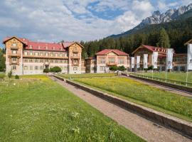 Guesthouse - Cultural Center Gustav Mahler，位于多比亚科的住宿加早餐旅馆