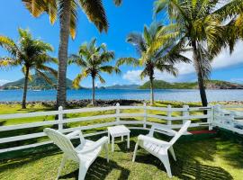 Blue Lagoon, cottage les pieds dans l eau，位于豪特尔的酒店