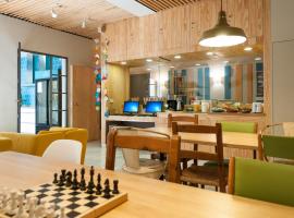 The Nomad Hostel&Pension，位于塞维利亚的酒店
