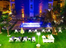 Platanus Hotel Altınoluk，位于阿尔特诺卢克的酒店