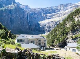 Hôtel du cirque et de la cascade，位于加瓦尔尼的酒店