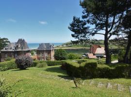 Les Pins Maison Vue sur Mer，位于Hautot-sur-Mer的公寓