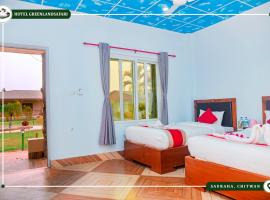Hotel Greenland Safari，位于索拉哈的酒店