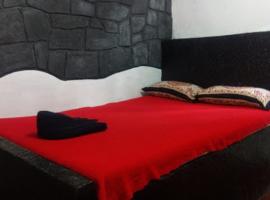 I Hotel，位于Yatiyantota的酒店