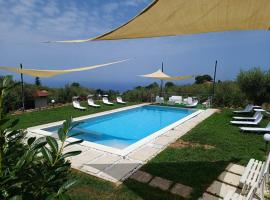 Casa Vacanze Nino Petrelli，位于Naso的酒店
