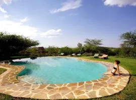 Elewana Lewa Safari Camp