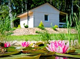 Obora resort，位于兰什克龙的木屋