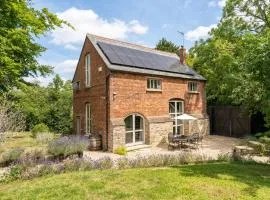 Boddington Mill, Enchanting 3 Bdr Retreat by Oriri