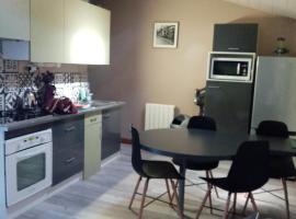 Appartement terrasse +parking，位于Vieille-Brioude的酒店