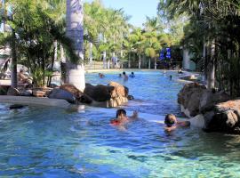 澳大利亚内陆绿洲度假公园四大酒店，位于查特斯堡的度假园
