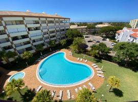 Vilamoura Avelãs Ocean View Apartment，位于维拉摩拉老球场高尔夫俱乐部附近的酒店