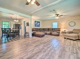 Cozy Murfreesboro Home Near Local Attractions!，位于默弗里斯伯勒的酒店